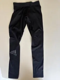 adidas テックフィット　Ｌのサムネイル
