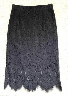 ZARA黒 レース タイトスカート ひざ丈 裾スカラップレース