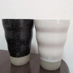 陶器製タンブラー 黒と白 2個セット