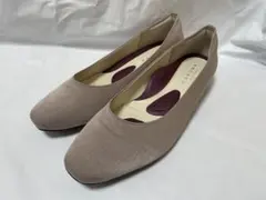 rakuna SEITAIパンプス　人工皮革スエード　ベージュ　中古　極美品のサムネイル