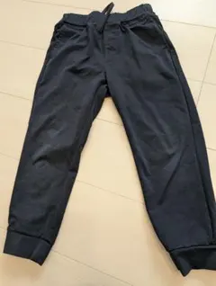 UNIQLO★速乾黒長ズボン 120サイズ