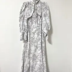 SNIDEL デコルテオープンバリエワンピース　ライトグレー