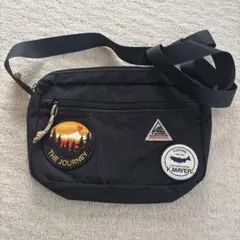 クリフメーヤー　 ブラックショルダーバッグ パッチ付き