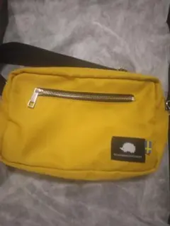 SCANDINAVIAN FORESTポシェット イエロー