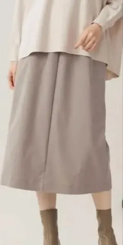 自由区 スカート
