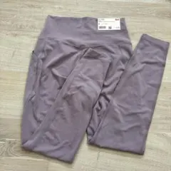 ユニクロ　ウルトラストレッチエアリズムUVカットレギンス　M
