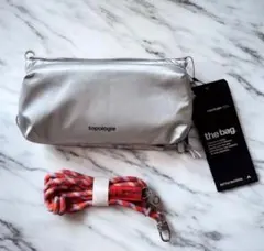 topologie トポロジー ボトルサコッシュ　ボディバッグ　銀　シルバー