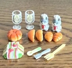 シルバニアファミリー　パン・食器など