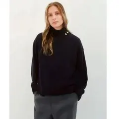 SALE‼️ユニクロ アニヤ・ハインドマーチ コラボ カシミヤハイネックセーター