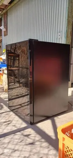 ワインセラー 木製棚 黒色 デジタル表示 2温度帯 51本入り - メルカリ