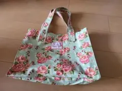 東京ディズニーリゾート ミニー 花柄トートバッグのサムネイル