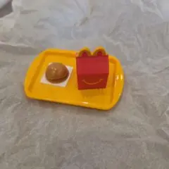 【新品】マクドナルド　ミニチュア　ハッピーセット　ハンバーガー＆ハッピーボックス