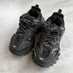 良品　BALENCIAGA TRACK スニーカー ブラック 36のサムネイル