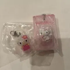 ハローキティ　ミニチュアコレクション　めじるしアクセサリー　2個セット