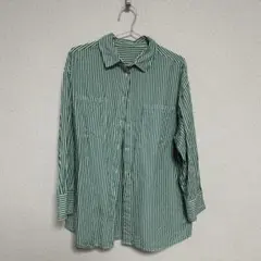 ストライプ長袖シャツ