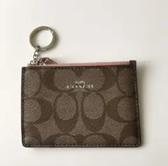 2025年最新】パスポートケース coachの人気アイテム - メルカリ