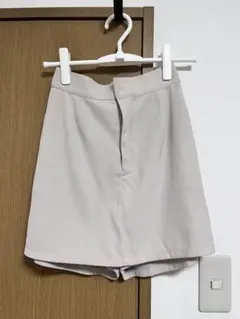 NICE CLAUPベージュ ショートスカート