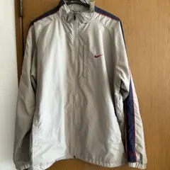 Nike ベージュ ジップアップウィンドブレーカー