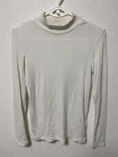 UNIQLO ホワイト タートルネック M