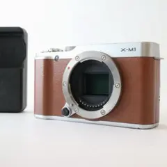 美品・返品保証】FUJIFILM X-M1 ボディ ブラウン - メルカリ