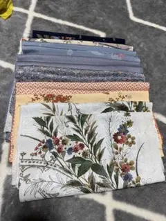 ポリエステル生地 花柄