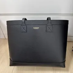 BURBERRY ブラック ショルダーバッグ