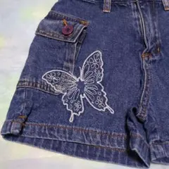 可愛い蝶のプリントデニム　サイズ130cm