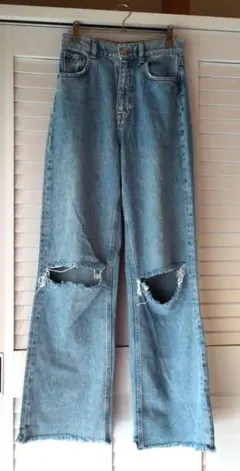 ZARA ダメージデニム