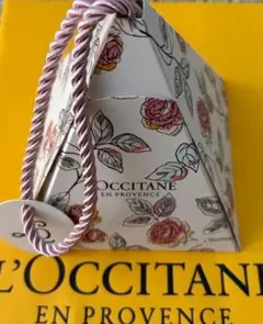 L'OCCITANE ハンドクリーム 4本セット お箱とショッパー同梱のサムネイル