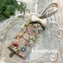 Item thumbnail for item 40bf7a5f-f506-420b-9e6f-1f4aba58fc6b