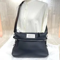 Maison Margiela : 5AC Soft beauty caseのサムネイル