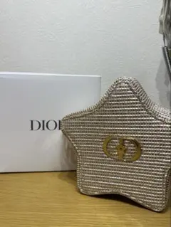 DIOR ホリデーコレクション2025 星型ポーチ