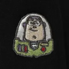 トイ・ストーリー　バズ・ライトイヤー　ピクサー　ポンチ素材　黒　カーディガン新品