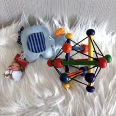 Manhattan Toy Skwish 知育玩具 木製ラトル ボーネルンドのサムネイル