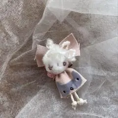 ミナペルホネンRay BEAMS生地使用女の子ブローチ　ハンドメイド