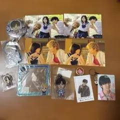 FANTASTICS 缶バッジ 花背景VER. 佐藤大樹 - メルカリ
