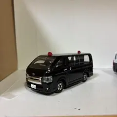 トミカ改造　ハイエース　覆面パトカー仕様のサムネイル