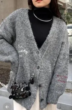 ポイントロゴチェーン刺繍シャギーニットカーディガン