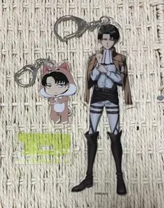 進撃の巨人　リヴァイ アクリルキーホルダー 2個セット