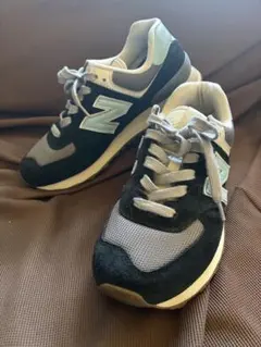 New Balance 574 レディーススニーカーのサムネイル