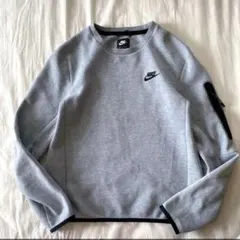 【美品】NIKE テックフリースクルーネック S スウェット プルオーバー