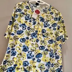 【新品未使用】レディース トップス カットソー　花柄