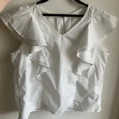 白シャツのサムネイル
