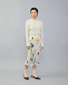 さえら レインダンス ジュリアフラワーハイネックカットソー（黒