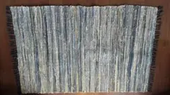 러그 146 x 91 cm 데님 스타일 데미지 마감 거의 미사용