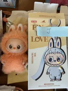 PIN FOR LOVE イニシャル　ラブブ　LABUBU 正規品