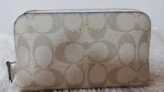 COACH シグネチャー ポーチ ベージュのサムネイル