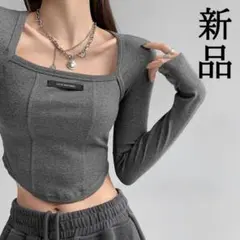 ✨現品限り✨セール✨新品✨クロップド丈トップス 長袖 ロゴ タイト 韓国