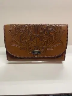 手彫りレザー長財布 ターコイズ装飾 - メルカリ