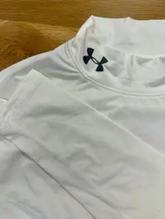 UNDER ARMOUR ヒートギア長袖シャツ 白　LG